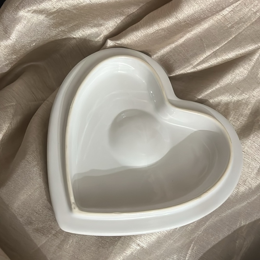 Chantal 1 qt heart baking dish - Picture 4 of 4